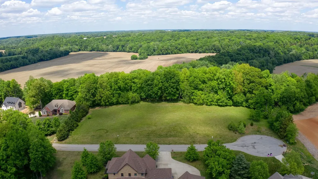 22 Port Royal Estate Adams TN 37010