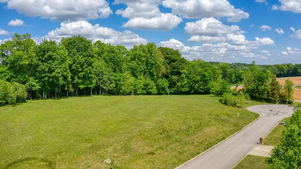 22 Port Royal Estate Adams TN 37010