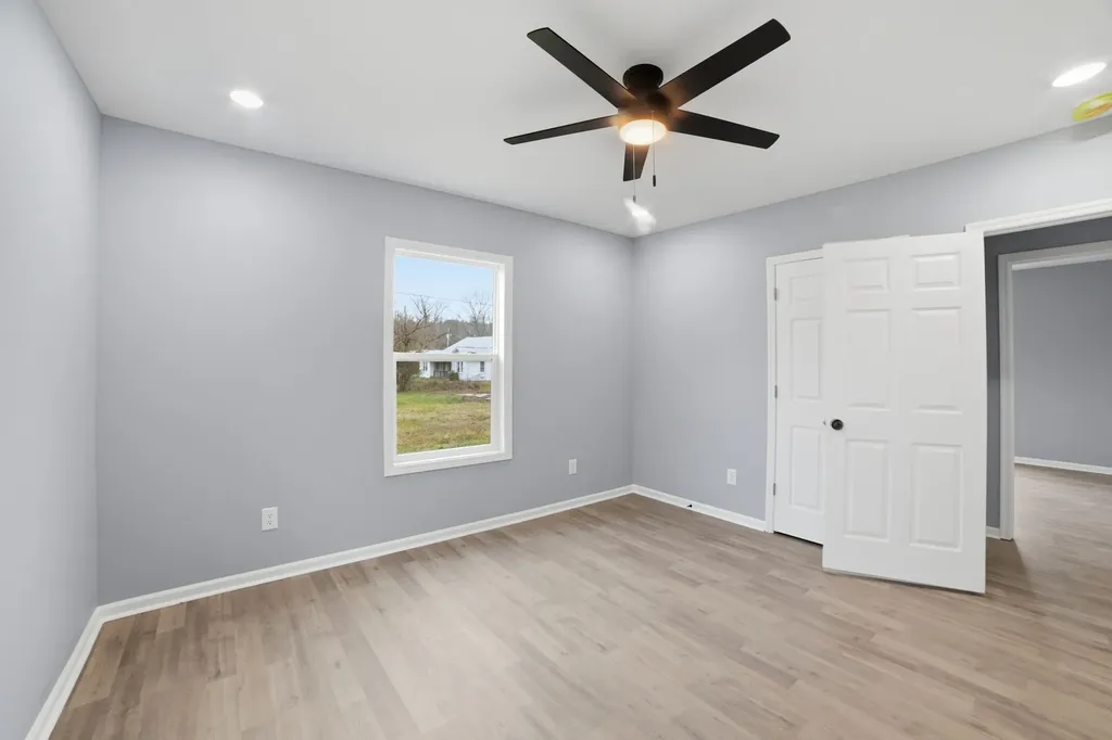 104 Fairground Drive Waverly TN 37185