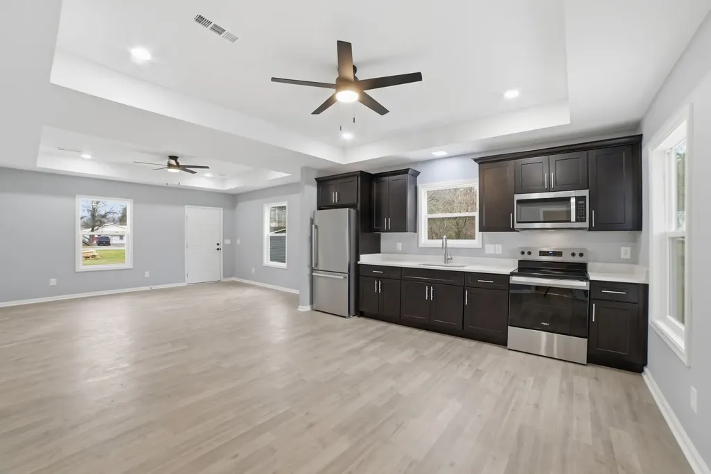 104 Fairground Drive Waverly TN 37185