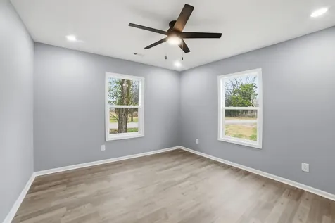 104 Fairground Drive Waverly TN 37185