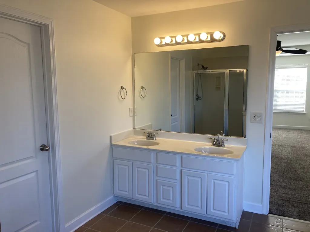983 Acadia Court Gallatin TN 37066