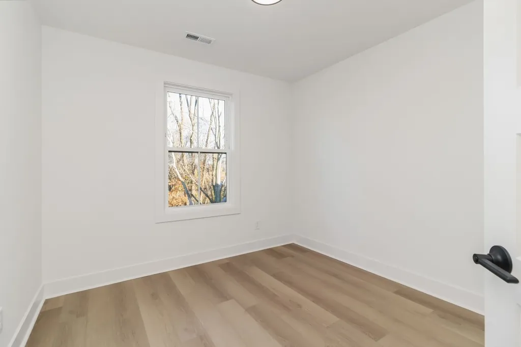 14 Holland Park West Clarksville TN 37043
