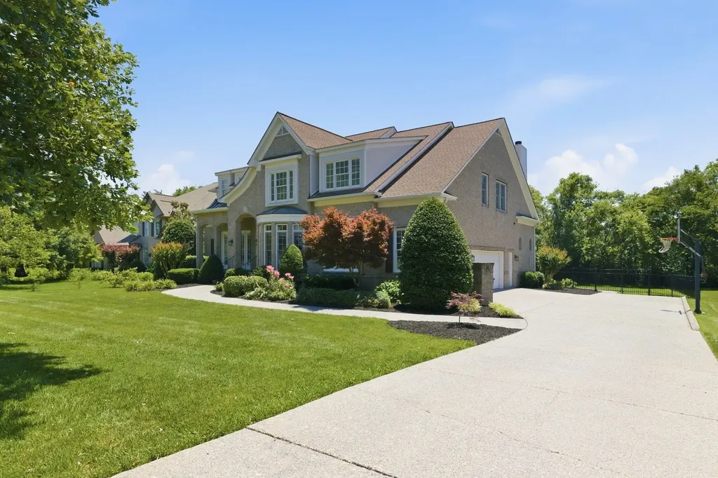 1728 Surrey Drive Brentwood TN 37027