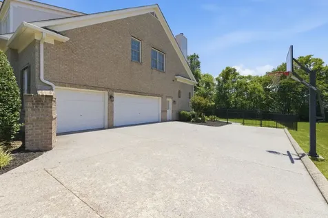 1728 Surrey Drive Brentwood TN 37027