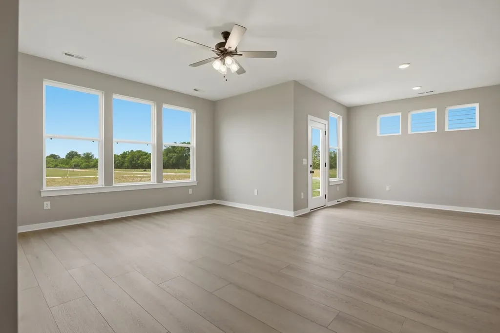 604 Sun Bear Lane Mount Pleasant TN 38474