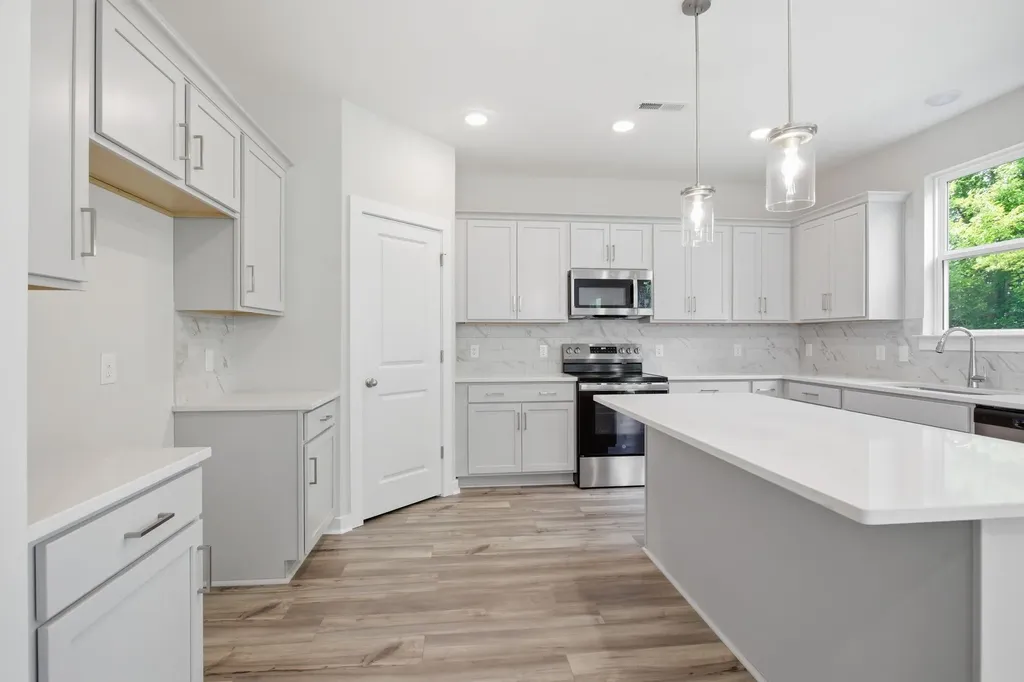 332 Black Bear Drive Mount Pleasant TN 38474
