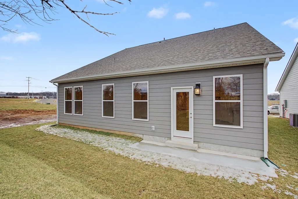 324 Black Bear Drive Mount Pleasant TN 38474