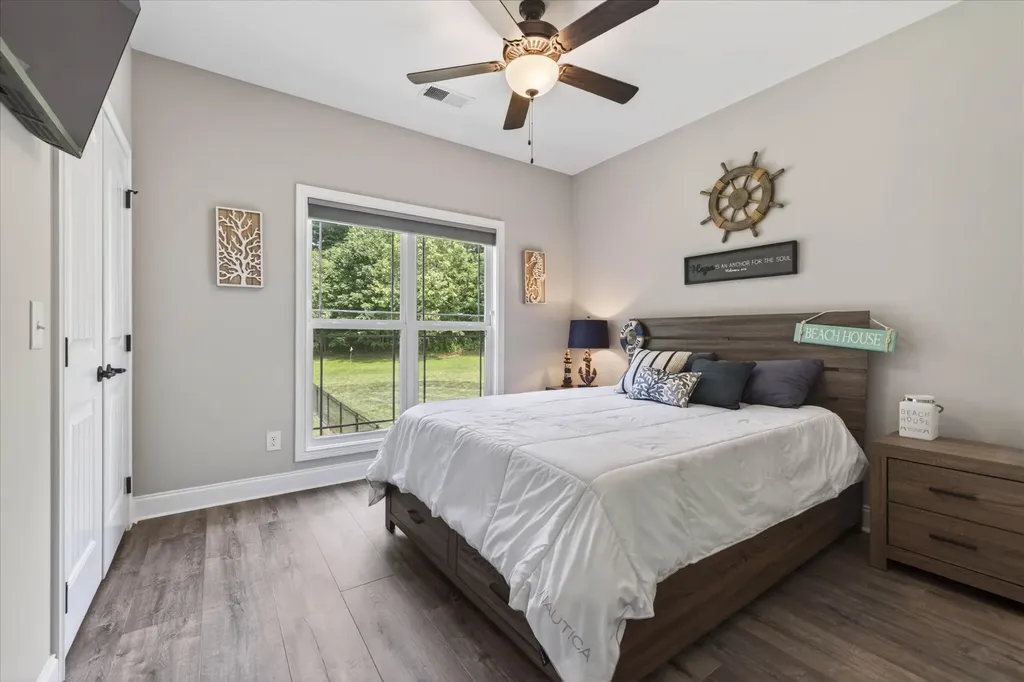 1035 S Ridge Trail Clarksville TN 37043
