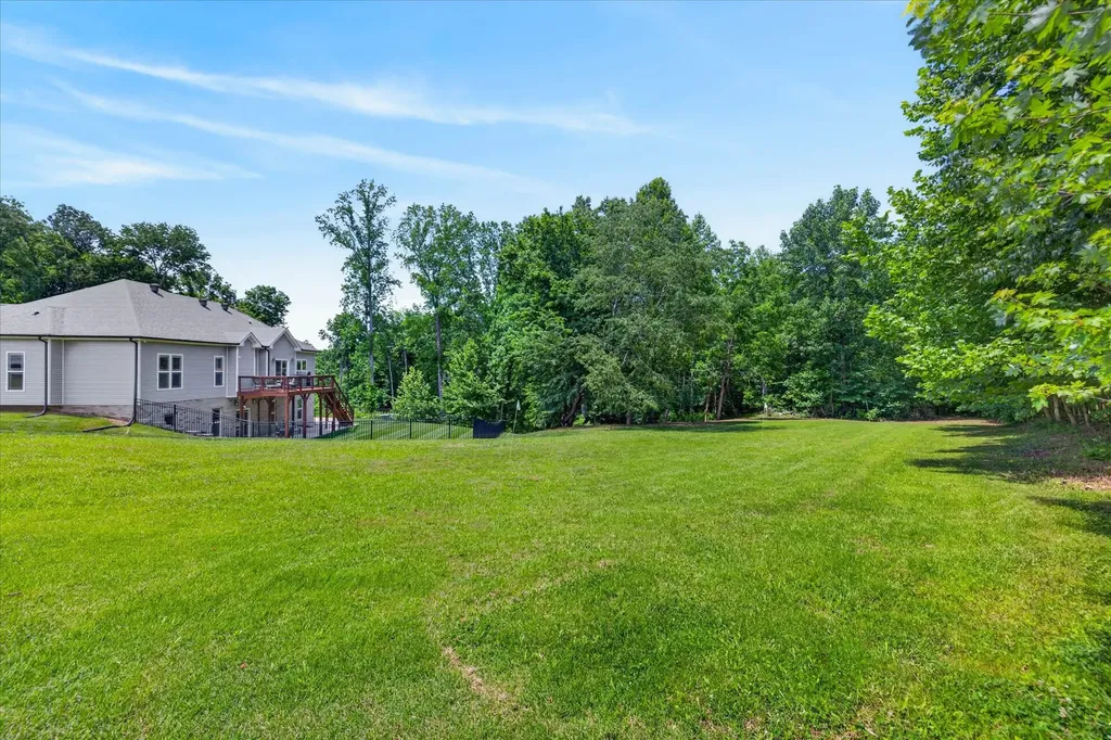 1035 S Ridge Trail Clarksville TN 37043