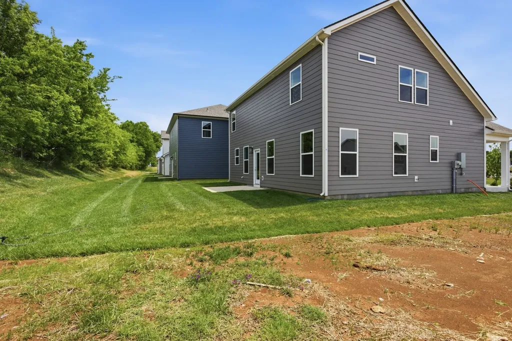 336 Black Bear Drive Mount Pleasant TN 38474