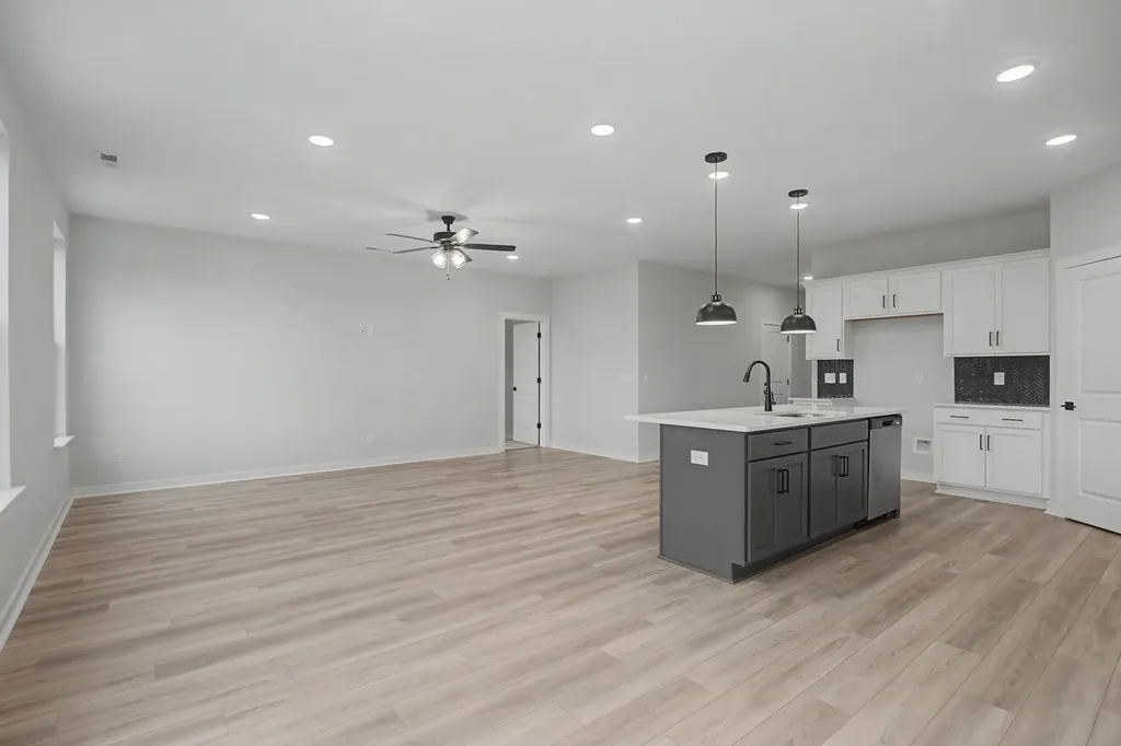 328 Black Bear Drive Mount Pleasant TN 38474
