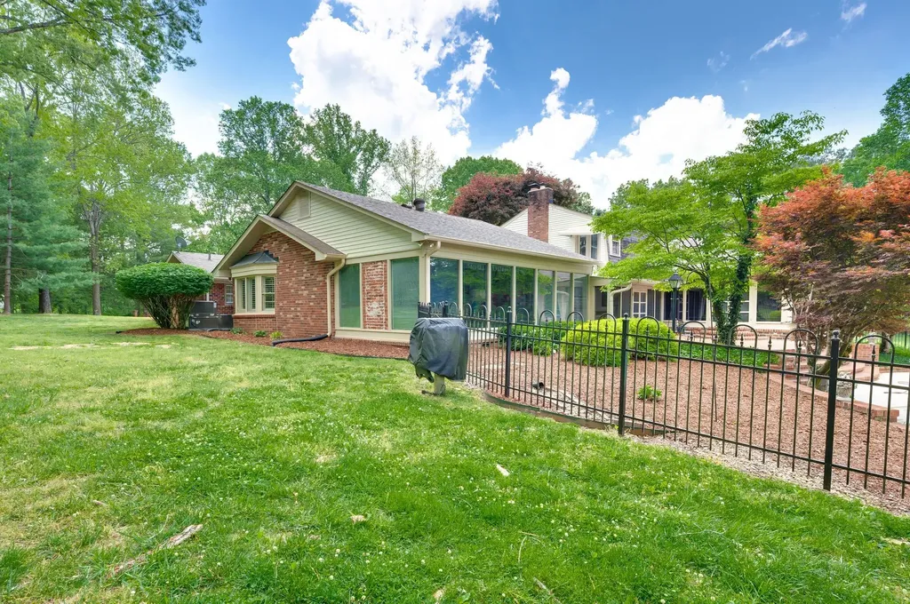 414 Bellwood Drive Dickson TN 37055