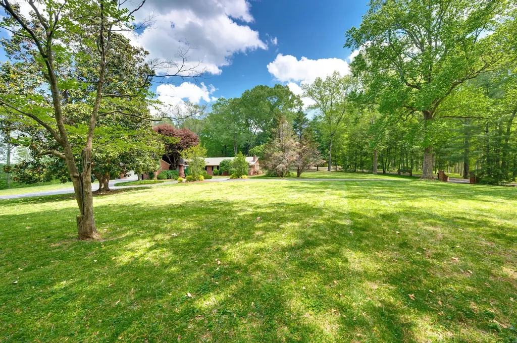 414 Bellwood Drive Dickson TN 37055