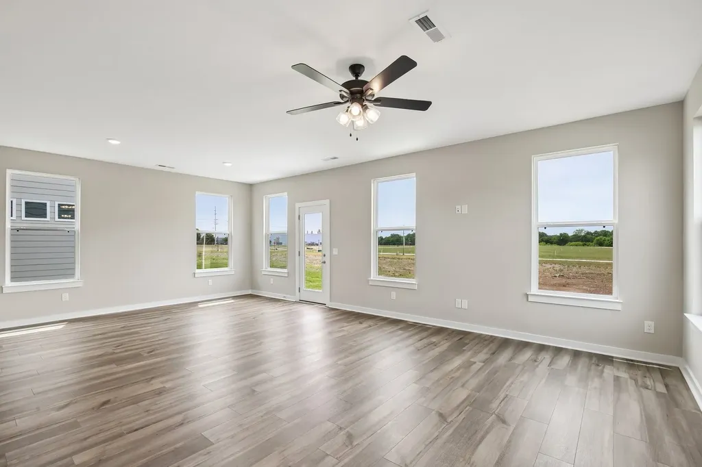 600 Sun Bear Lane Mount Pleasant TN 38474