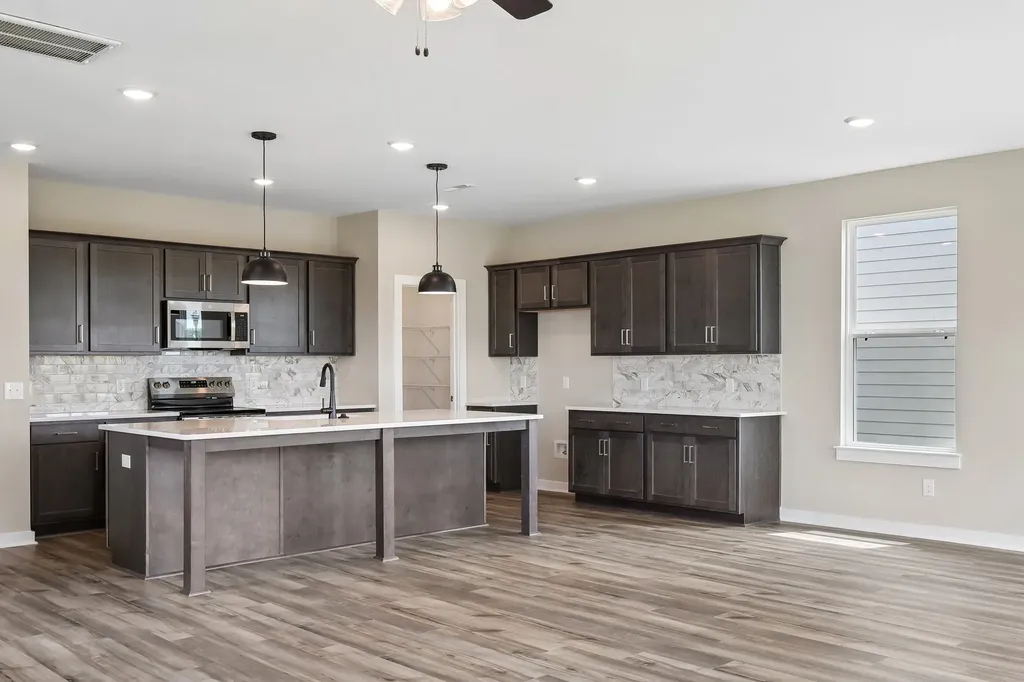 600 Sun Bear Lane Mount Pleasant TN 38474