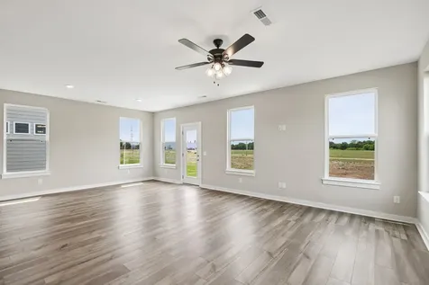 600 Sun Bear Lane Mount Pleasant TN 38474