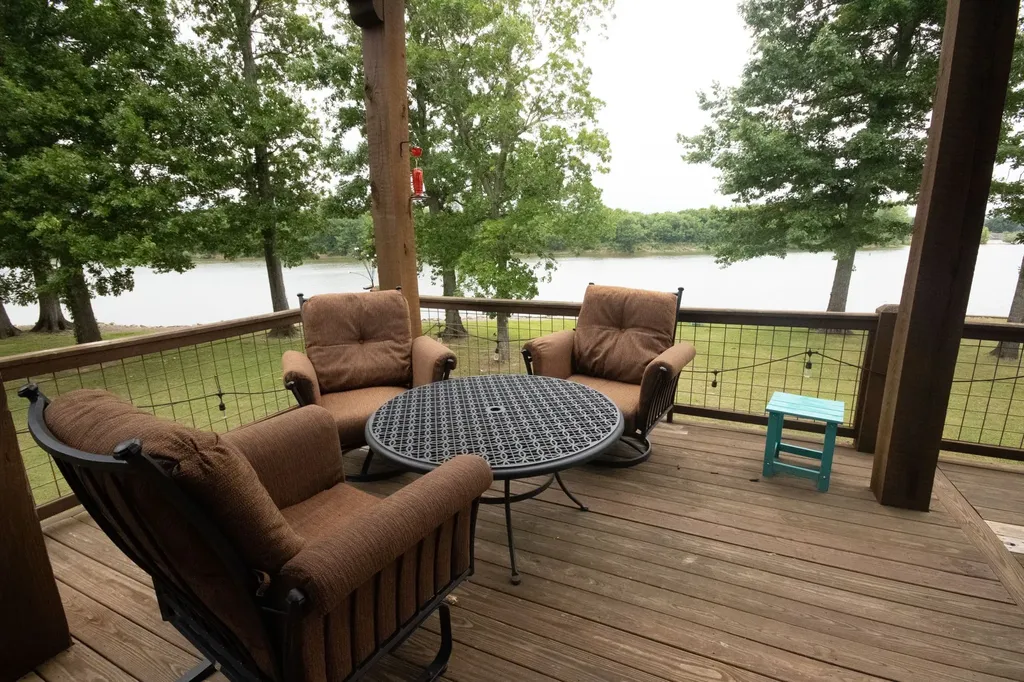 238 Shannon Lane Bath Springs TN 38311