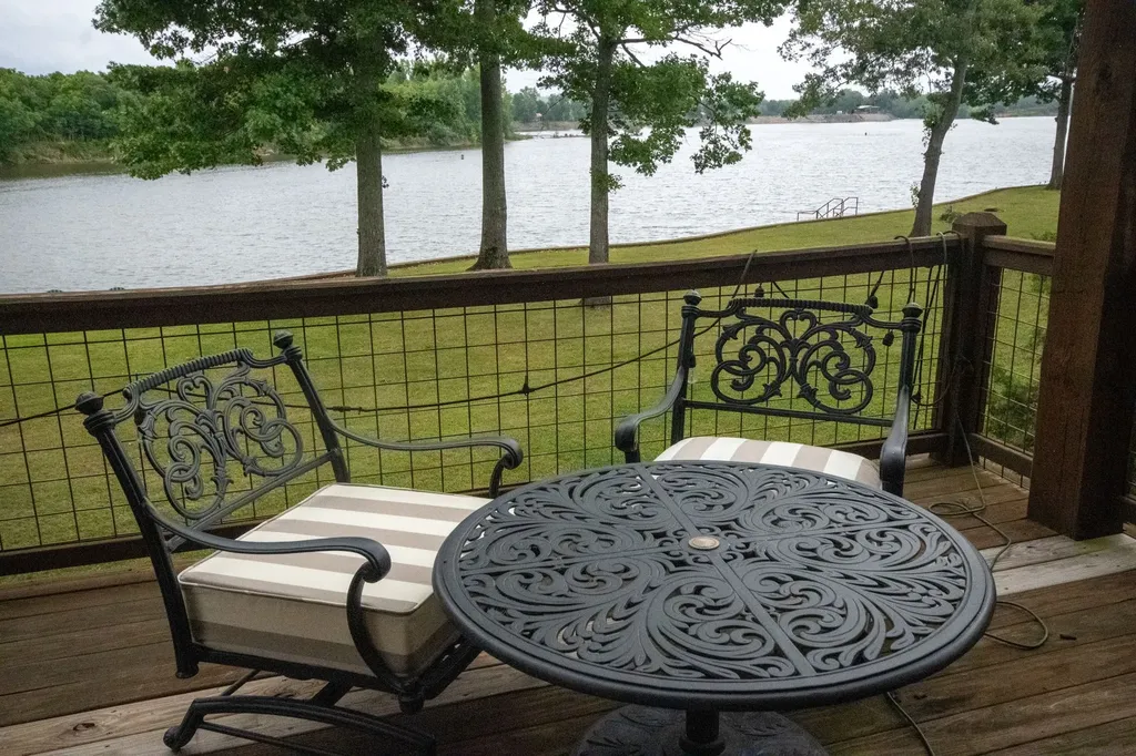 238 Shannon Lane Bath Springs TN 38311