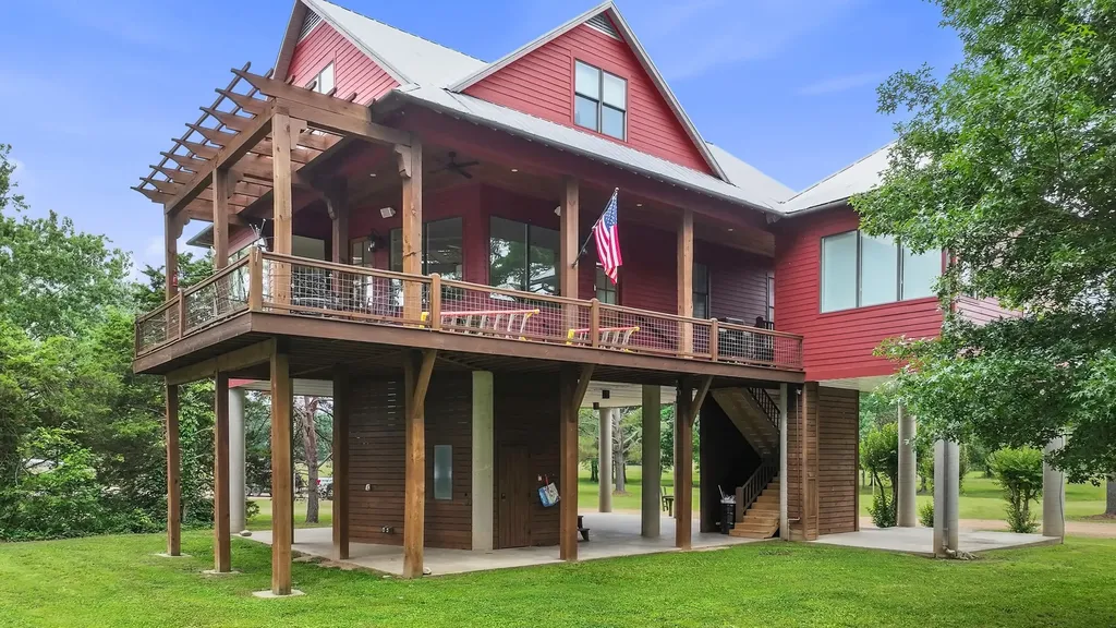 238 Shannon Lane Bath Springs TN 38311