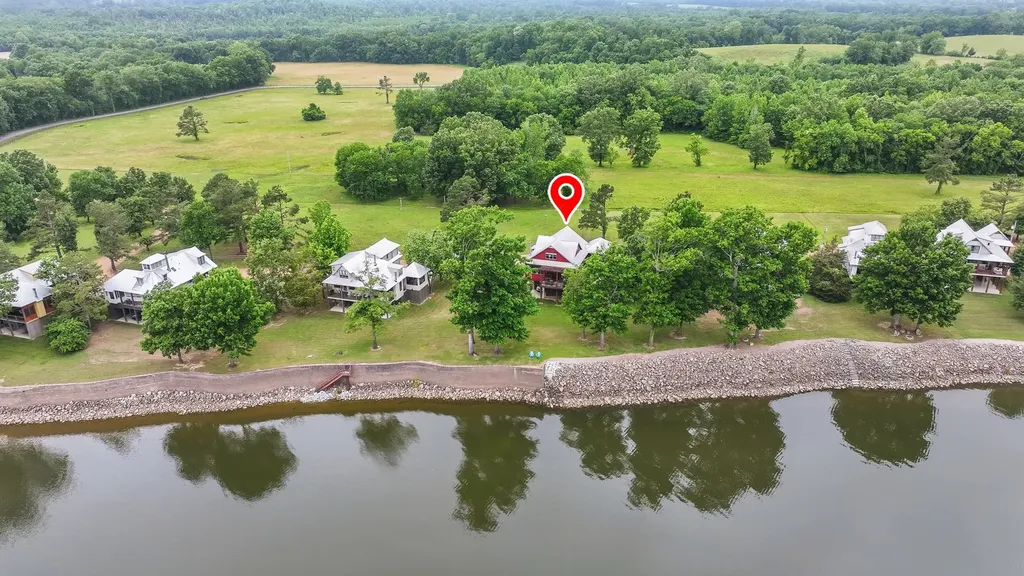 238 Shannon Lane Bath Springs TN 38311