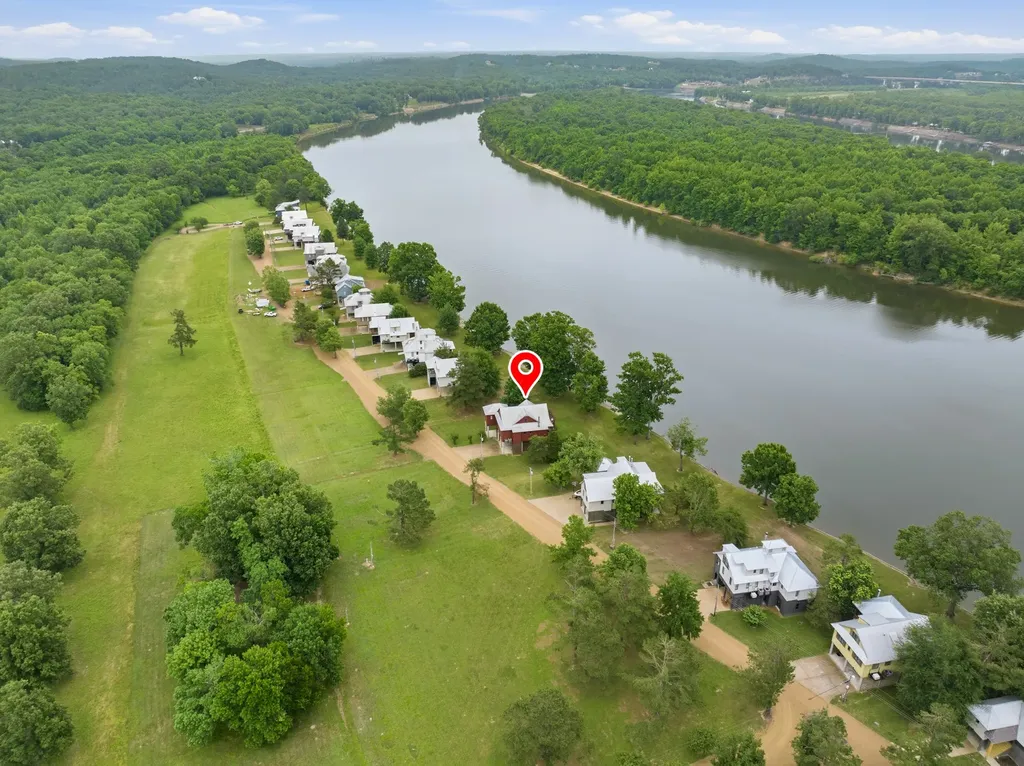 238 Shannon Lane Bath Springs TN 38311