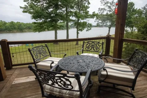 238 Shannon Lane Bath Springs TN 38311