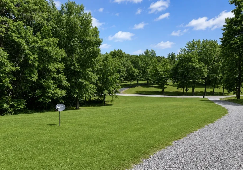 153 Henry Harris Road Westmoreland TN 37186