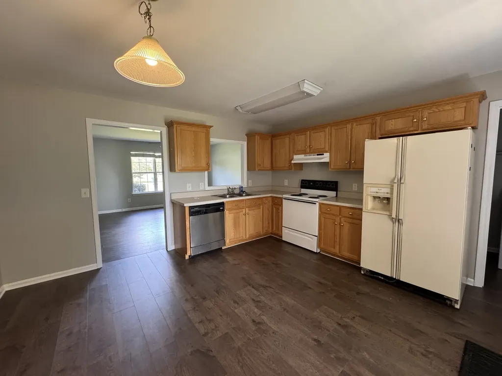 14261/2 Alhambra Drive Lebanon TN 37087