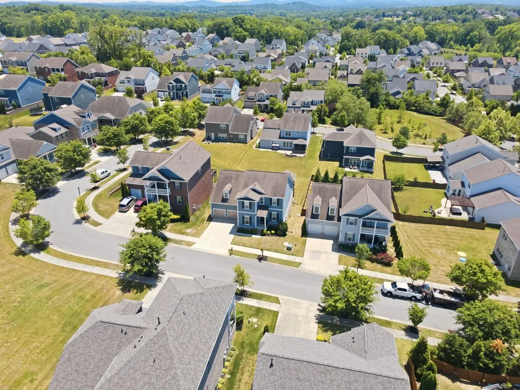 1814 Lanceford Court Franklin TN 37067