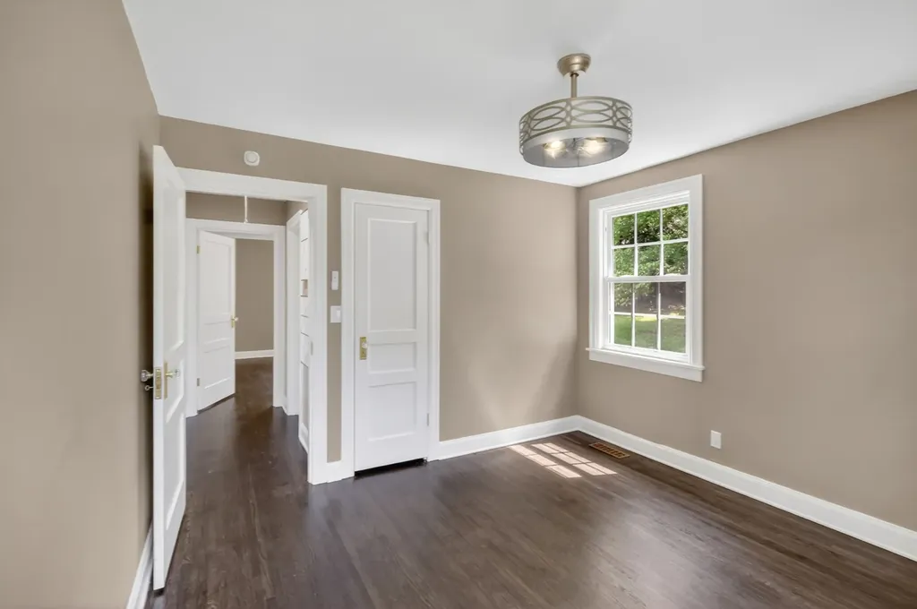 2217 Pinewood Road Nashville TN 37216
