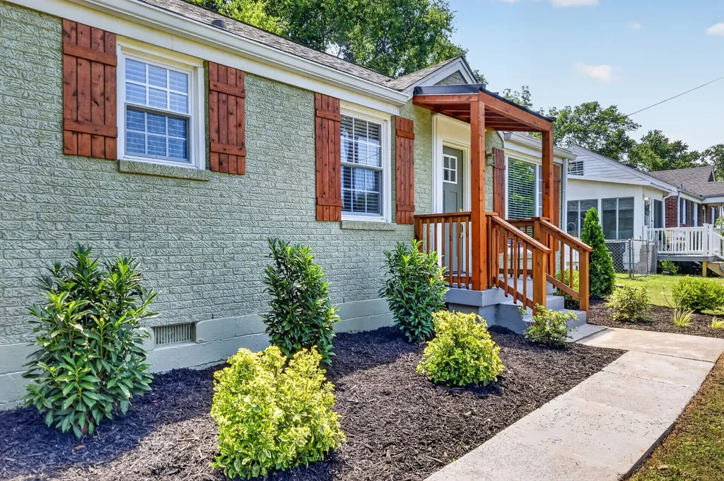 2217 Pinewood Road Nashville TN 37216