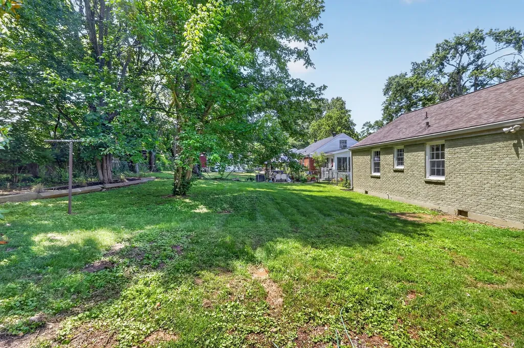 2217 Pinewood Road Nashville TN 37216