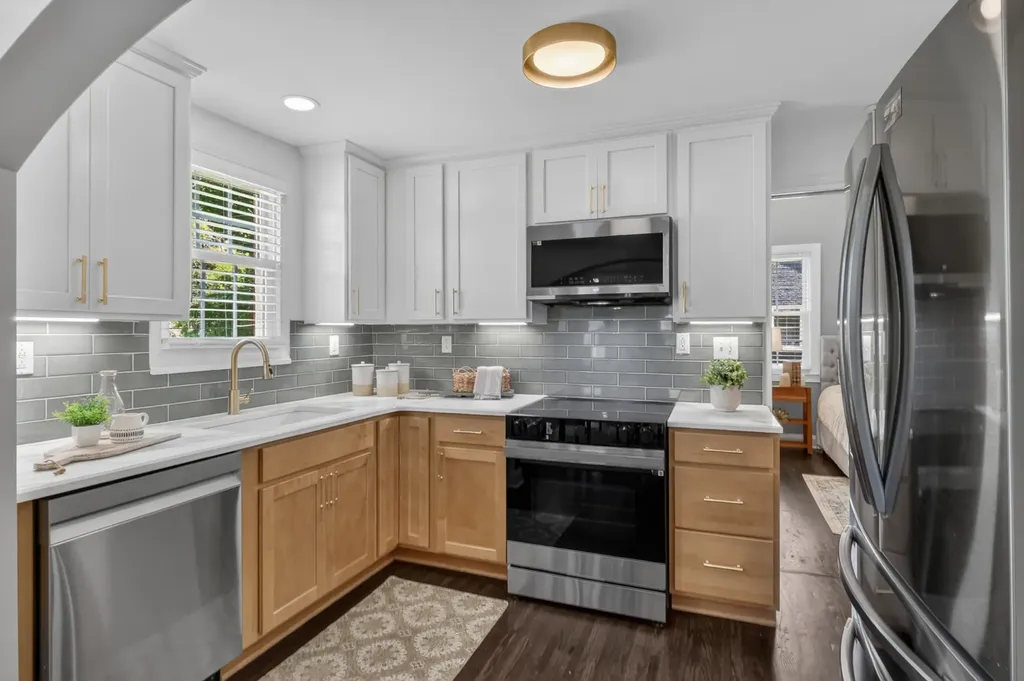 2217 Pinewood Road Nashville TN 37216