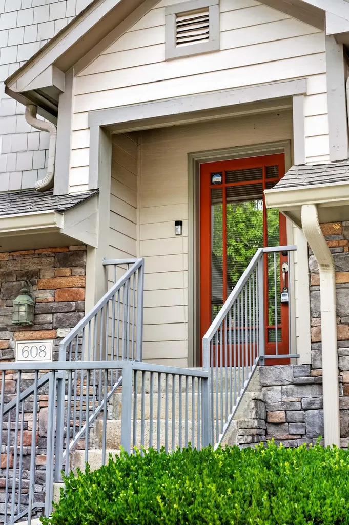 320 Old Hickory Boulevard Nashville TN 37221