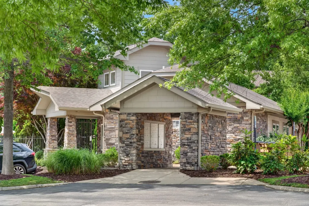 320 Old Hickory Boulevard Nashville TN 37221
