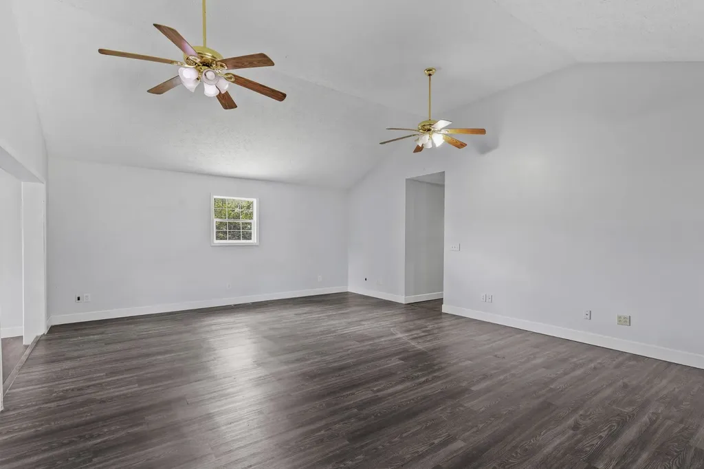 340 Brinkley Lane White House TN 37188