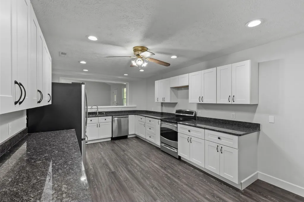 340 Brinkley Lane White House TN 37188