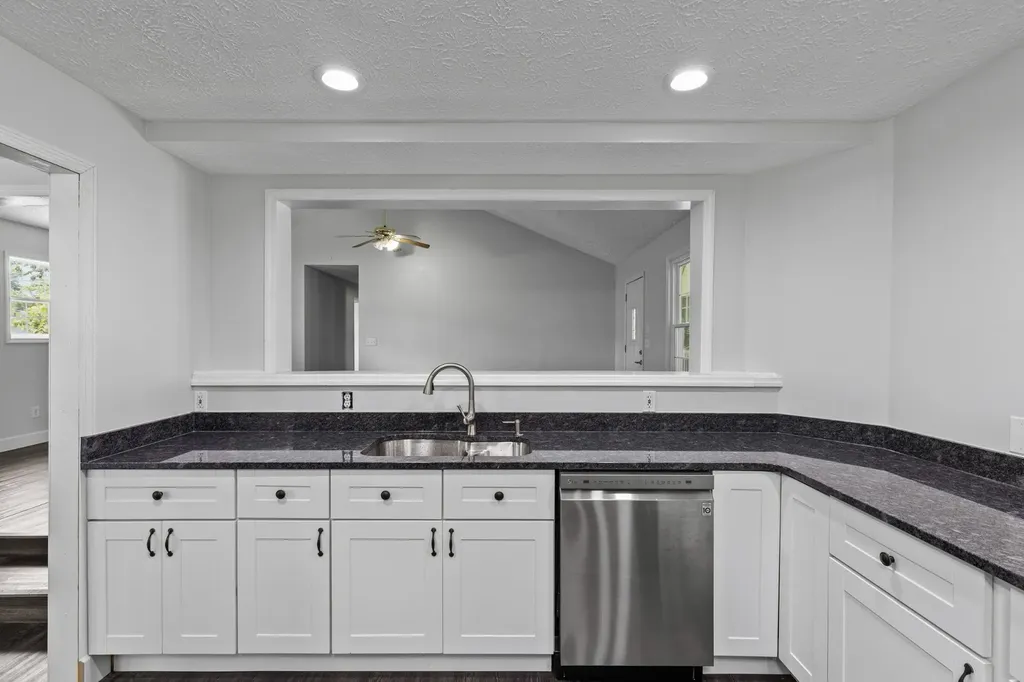 340 Brinkley Lane White House TN 37188
