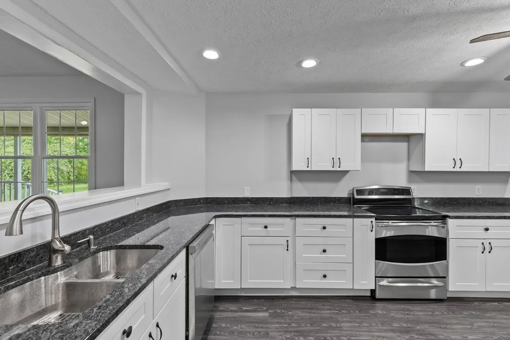 340 Brinkley Lane White House TN 37188