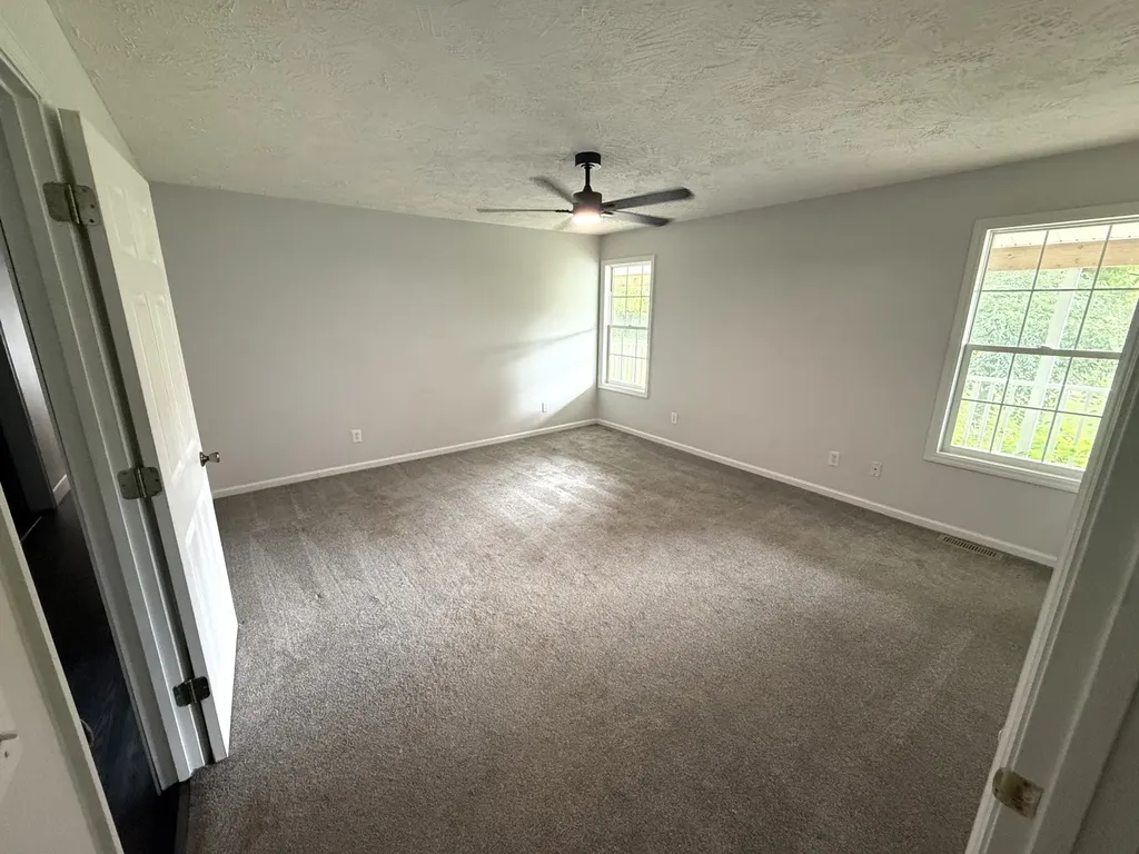 340 Brinkley Lane White House TN 37188