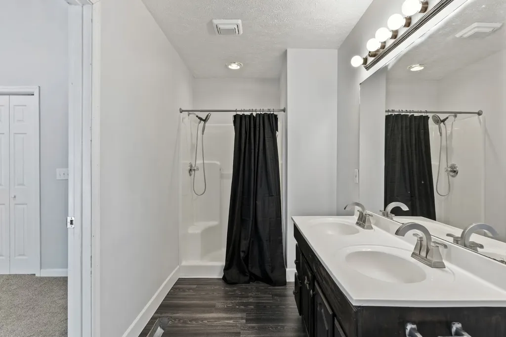 340 Brinkley Lane White House TN 37188