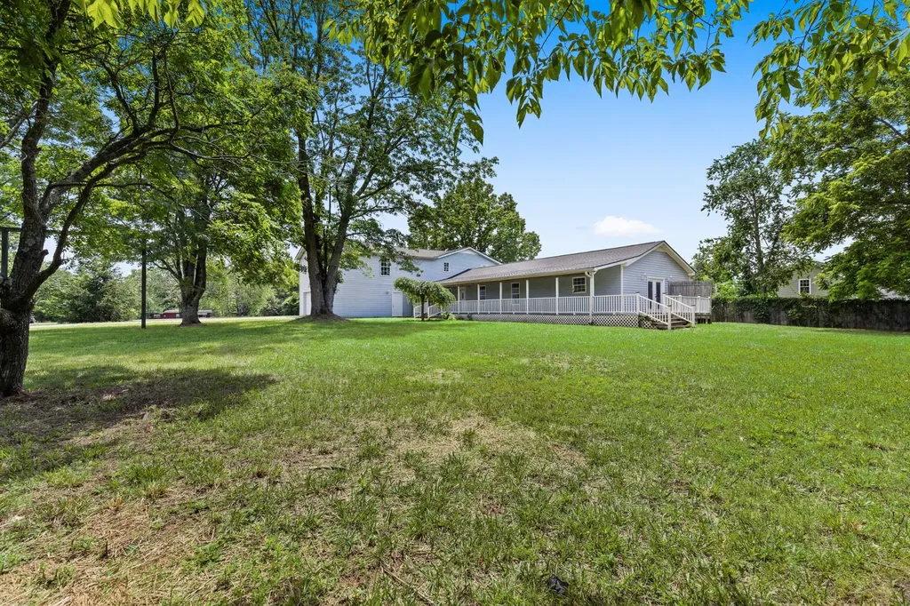 340 Brinkley Lane White House TN 37188