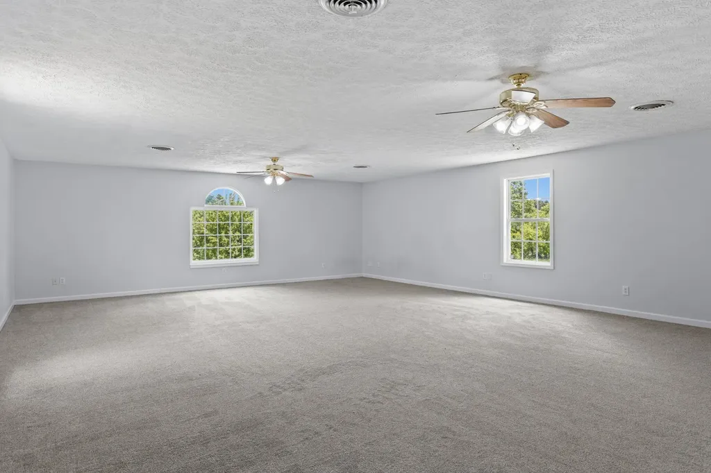 340 Brinkley Lane White House TN 37188