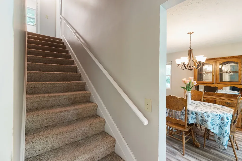 9849 Haynes Lane Bon Aqua TN 37025