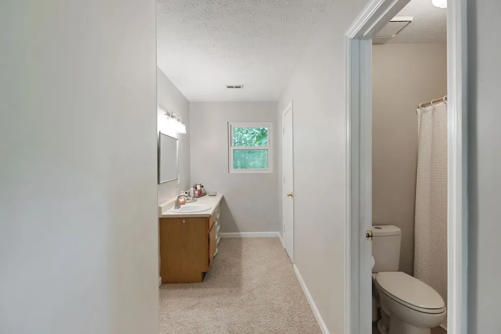9849 Haynes Lane Bon Aqua TN 37025