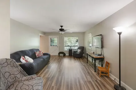 9849 Haynes Lane Bon Aqua TN 37025