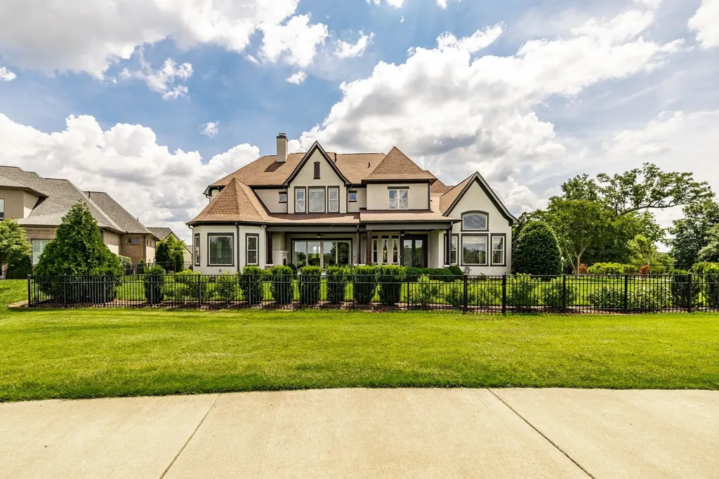 1276 Chloe Drive Gallatin TN 37066