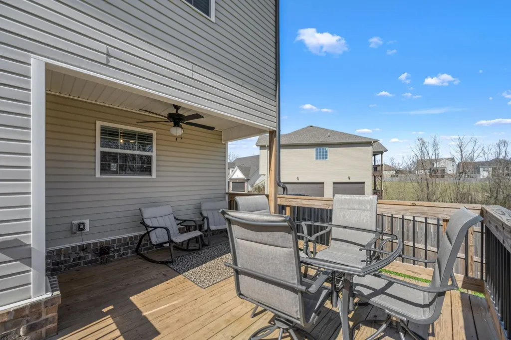 1108 Barnhill Road Clarksville TN 37043