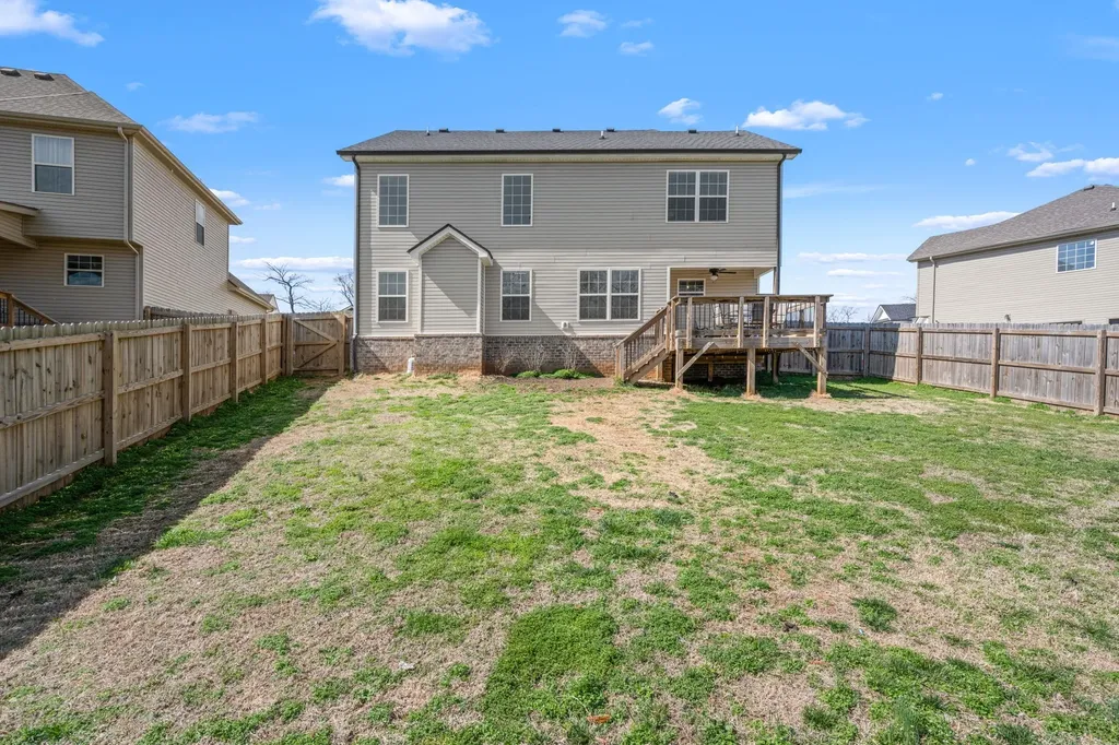 1108 Barnhill Road Clarksville TN 37043